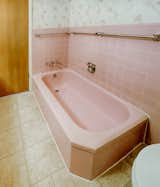 An original pink bath tub with vintage plumbing in a Carey “Holiday Home” Executive Model in Denver’s Harvey Park.

#1950shouse #1950sbasement #bathroom #CareyHolidayHome #Denver #Denverarchitecture #HarveyPark  #MCM #midcenturymodern #modernDenver #pinkbath #vintage #vintagebath