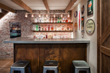 Bar and Lounge