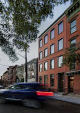  Photo 9 of 9 in York Street Row House by Jeff Jordan Architects
