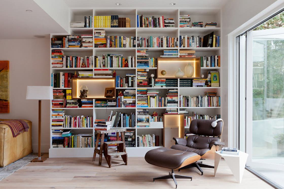 Photo 1 of 18 in 9 Home Libraries We All Want to Curl Up in This ...