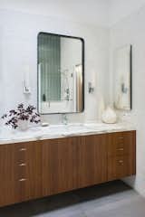 Bathroom vanity