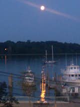 WHAT A VIEW ! THE  TOWNHOUSE IS LOCATED ON A MARINA IN PERTH AMBOY NEW JERSEY. ( AN UNDISCOVERED TREASURE )