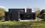 10 Houses That Tell Us Black is Back - Photo 6 of 9 - 