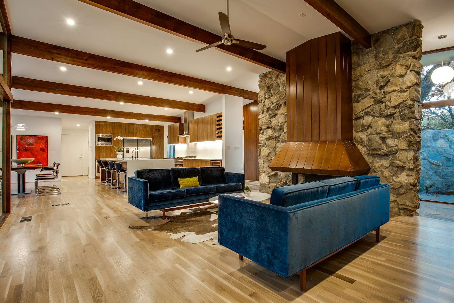 Photo 10 of 26 in 1963 Post and Beam Mid Century Modern by Tavis