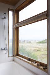 Wood framed windows. Casa Abierta by Rosario Talevi. © Javier Agustín Rojas. 