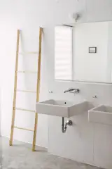 Modern rustic bathroom vanity. Strandwood House by Kilian Piltz and Wolgang Warnkross.

upinteriors.com/go/sph167