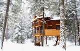 Montana Treehouse Retreat in the snow