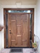 This is our elegant Rook pivot door. All of our standard door models come with 10 options for customization and instant pricing! Check them out at http://www.pivotdoorcompany.com/Exterior-Doors/.