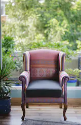 The Tobias Wingback | Pink/Grey Sari edition. 