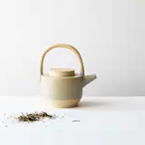 The style of these pastel ceramic teapots is minimalist and mineral, geological and geometric. With an eye for detail and color that add a perfect dose of poetry. Pair it with these cups from the same designer.