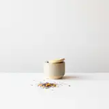 The style of these small pastel ceramic jars is minimalist and mineral, geological and geometric. With an eye for detail and color that add a perfect dose of poetry. Use them to store sugar, spices, herbs, tea, bulk food, etc. 