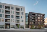 The project’s 2-part massing speaks to the contrast of the traditional masonry construction of the adjacent Livestock Exchange Building while simultaneously addressing the more contemporary white metal façade of Helmut Jahns Kemper Arena.