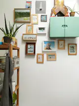 I love to see moments grow, give new life to old things, decoration every day, kids stuff, gardening at balcony.
...and in the middle of our living room, there is some true stuff from Miranda July: 
"Dear Life, do you want to hang out tonight?..."  !!! YES, PLEASE!