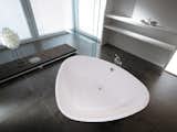 Aquatica PureScape™ 400 Freestanding Acrylic Bathtub  Photo 4 of 5 in Acrylic Bathtubs by Aquatica Bath