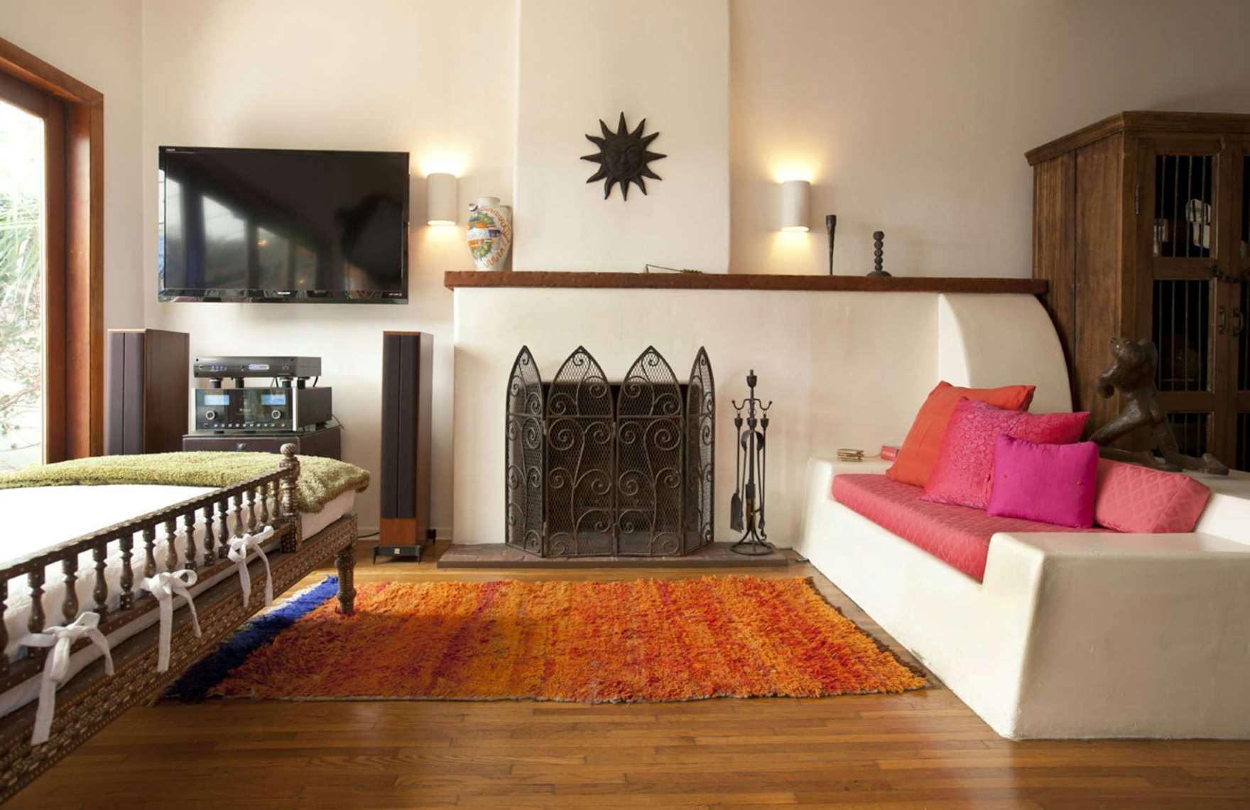 Photo 4 of 13 in A Charming 1920s Spanish in West Hollywood's Storied