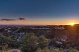 Unobstructed, jetliner views developers dream about.