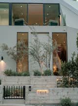  Photo 2 of 28 in Embracing Modern Luxury in Bel Air by Luxury Homes & Lifestyle