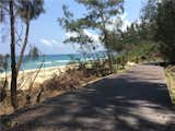 Haitang Bay is located in the northeast coast of Hainan city in Sanya Province, it  is an exquisite scenery, there is no pollution in the city's hustle and bustle and finished in 2016.