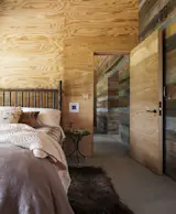 Hickory Bed, Eastern Washington Guest Cabins