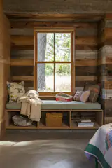 Window Seat, Eastern Washington Cabins