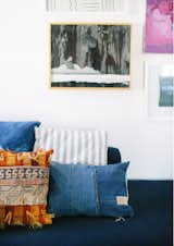 Lasso Abode x Veneer Designs Reclaimed Denim Pillows 
Love the mix with the colorful prints and textiles!
www.veneerdesigns.com/shop