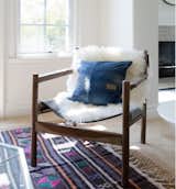 Lasso Abode x Veneer Designs Reclaimed Denim Pillows 
Perfect Styling // Love the mix of textiles, furs and denim of course!
www.veneerdesigns.com/shop