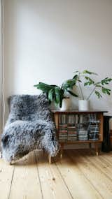 Just add fur!  Love this bedroom nook!  Photo via About Curiosity