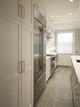  Photo 3 of 13 in Contemporary Kitchens by Paula McDonald Design Build & Interiors