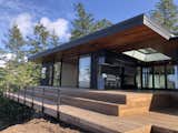 deck/outdoor living from west (waterside)