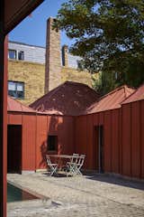 Red Tin House That Makes the Most of Space and Light - Photo 9 of 9 - 