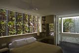This Modern Home in Singapore Is a Living Urban Jungle - Photo 9 of 12 - 
