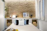 A Smart Layout Maximizes Space in This Compact Urban Beach Apartment in Barcelona - Photo 6 of 10 - 