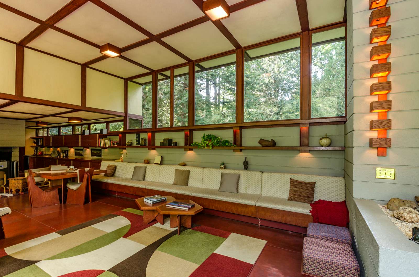 The Frank Lloyd Wright-Designed Louis Penfield House in Ohio Is For ...