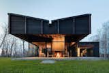Designed by New York firm Desai Chia Architecture in collaboration with Michigan firm Environment Architects, Michigan Lake House was dramatizes the experience of dark and light as the sun moves through the day.&nbsp;