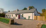 Exterior, Shingles Roof Material, and House Building Type  Photo 14 of 14 in 7 Vacation Rentals in Ireland That Put a Spin on the Classic Cottage