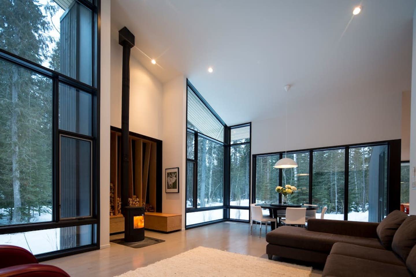 Photo 11 of 16 in 8 Outstanding Cabins For Rent in Canada Dwell