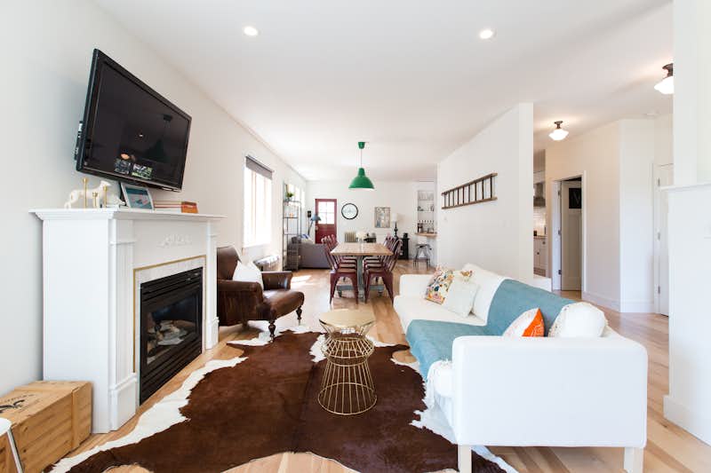 Photo 2 of 9 in 8 Stellar Rentals For Your Next Visit to Seattle Dwell