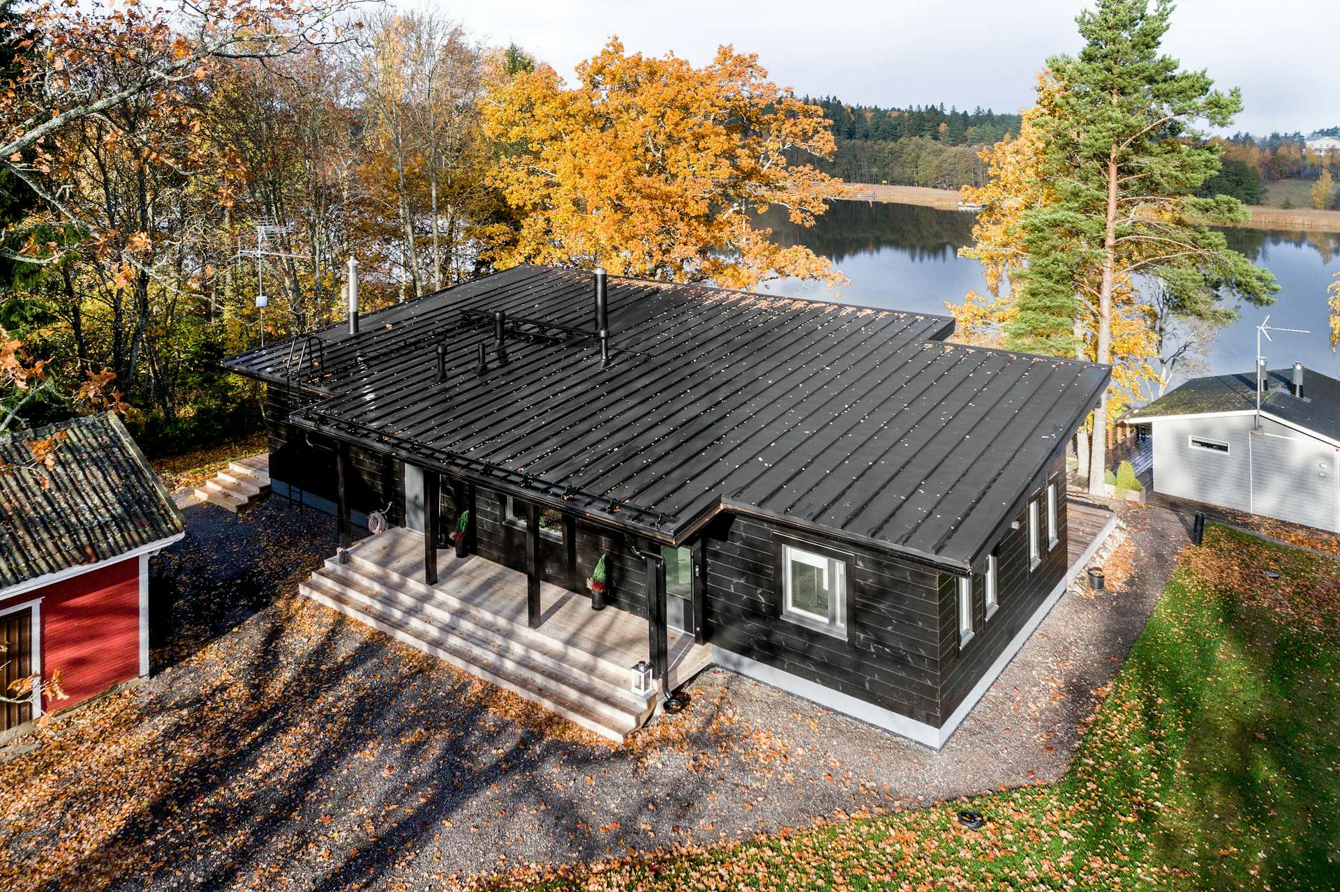 Helsinki-based company Pluspuu offers 11 customizable models of modern log homes and sauna cabins that start at $18,000.