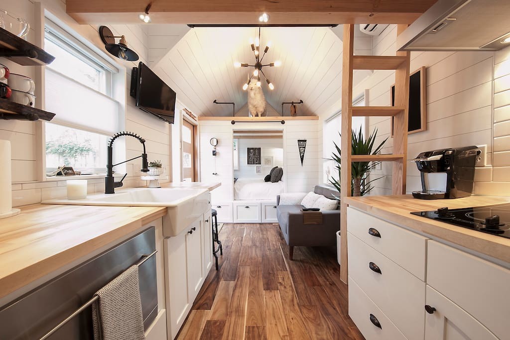 Photo 4 Of 20 In 10 Adorable Tiny Homes You Can Rent Right Now Dwell   Original 