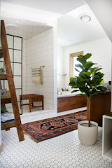Before & After: An Outdated Bathroom Gets a Complete Makeover in Just 6 Weeks