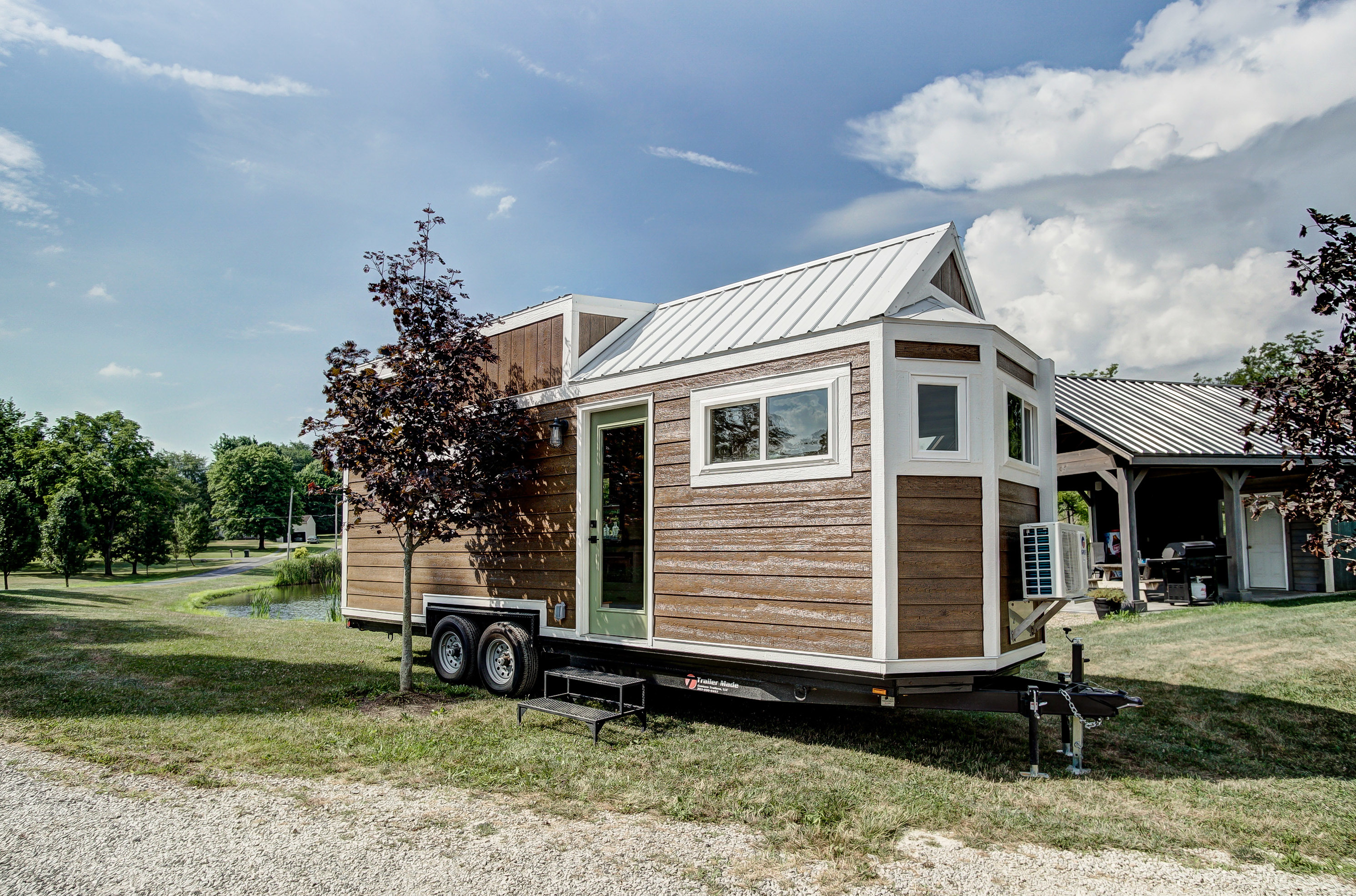 This 270-Square-Foot Tiny Home Is Now Up For Grabs at $89K