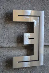 7.5" HIGH X 4.5" WIDE X 3/8" THICK. 

THESE ARE MADE FROM AIRCRAFT GRADE ALUMINUM WITH SHINE, ETCHED, OR BLACK FINISH.

CUSTOM MADE IN THE USA.