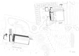 site plan showing Main House by George Hascup (upper right) and Tennis Court/Guest House (lower left) by Hascup/Austin+Mergold