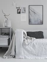 Bemz Loose Fit Urban cover for an IKEA Klippan in Rosendal Pure Washed Linen Silver Grey. Second hand Klippan styled and given a new life by Pella Hedeby - Stilinspiration, Elle Decoration. Photographer Sara Medina Lind.  Photo 5 of 16 in From drab to fab by Bemz Design