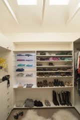 Walk-in dressing room
