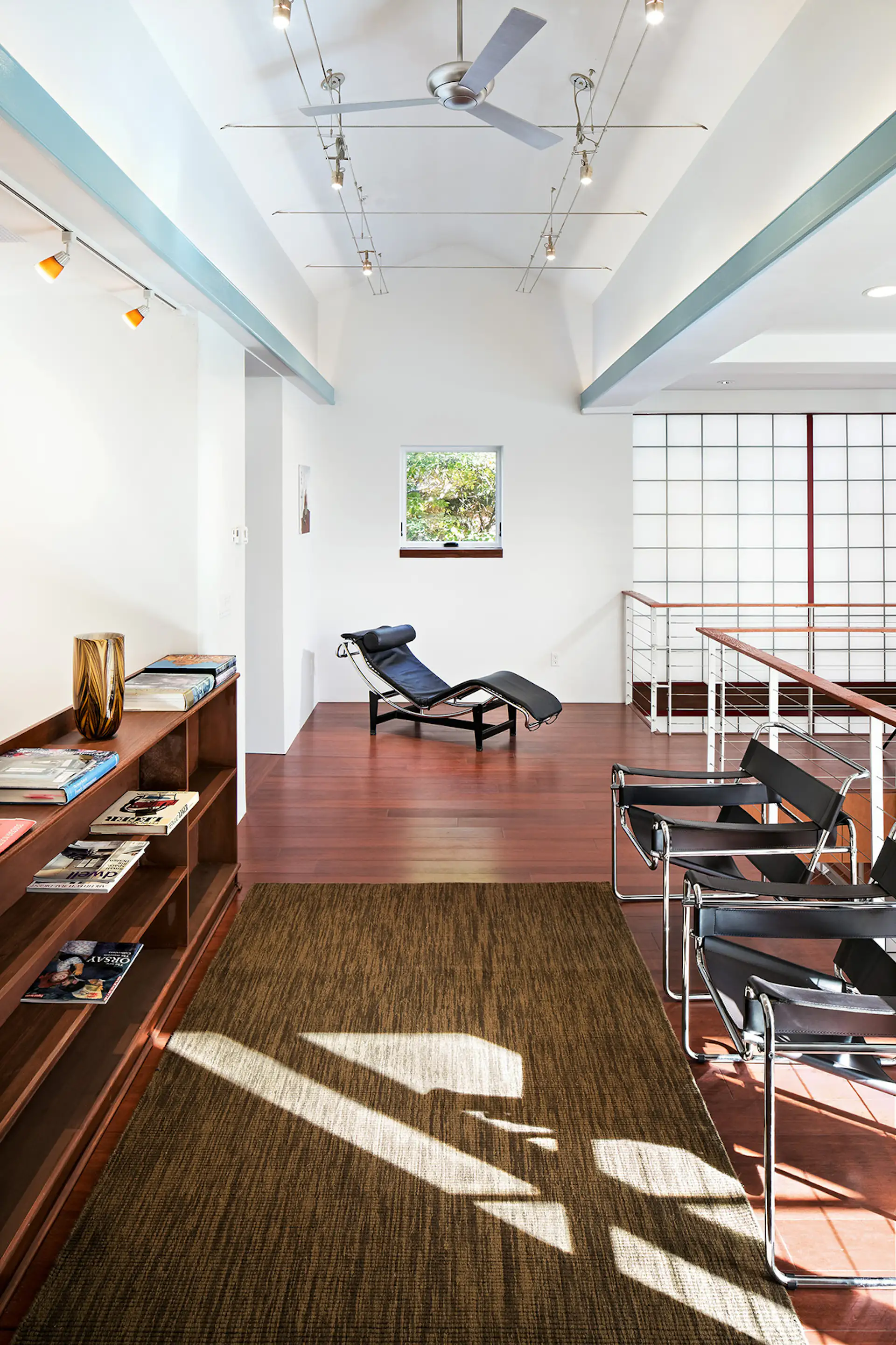 Photo 7 of 12 in Home for Sale Takoma Park House by Robert Nichols Dwell