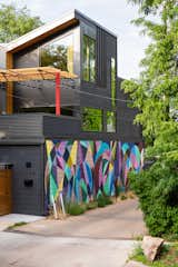 Alley-side mural art by Rye Quartz
