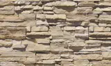 The classic elegance and intricate detail of small stones combined with the simplicity of a panel system give this stone the appearance of a precision hand-laid dry-stack set. Profile shown here in Dry Creek.