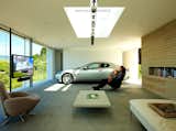 Here's an idea of your car happens to be a work of art. This modular model by Kitoko Studio in Japan presents a refreshing method of using accessible square meters to optimize living environments.