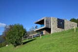 The home’s location in Sterzing, Italy, meant that it was surrounded by a rural green landscape, and the architects sought to change it as little as possible.